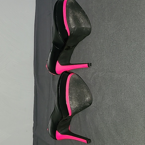 Sexy Club Heels Charlotte Russe pumps - Picture 2 of 2